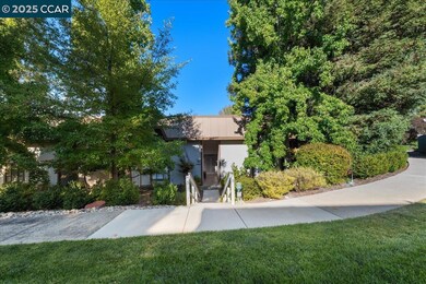1317 Canyonwood Ct unit 4, Walnut Creek, CA 94595 - photo 2