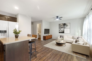 255 Wildmeadow Ln, Woodstock, IL 60098 - photo 4