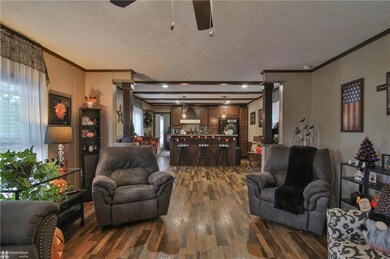 260 Liberty Cir, Hereford, PA 18056 - photo 4