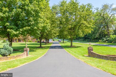 12319 Itnyre Rd, Smithsburg, MD 21783 - photo 3