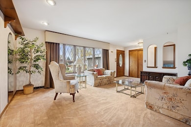 9S215 Florence Ave, Downers Grove, IL 60516 - photo 4