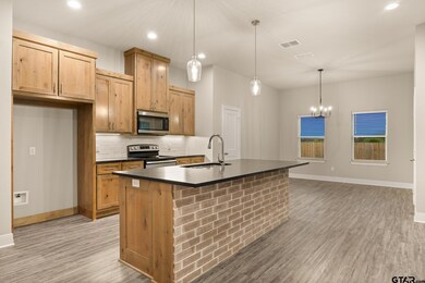 1672 Legacy Dr, Tyler, TX 75703 - photo 7