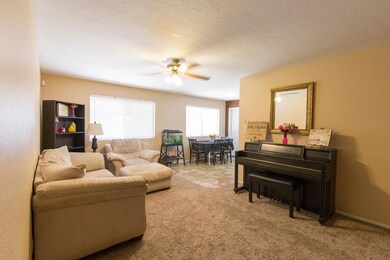 630 S Spur Cir unit 1, Mesa, AZ 85204 - photo 3