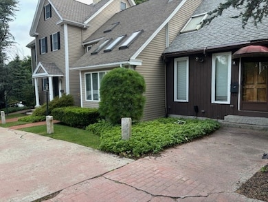 181 Salem St unit 2, Woburn, MA 01801 - photo 2