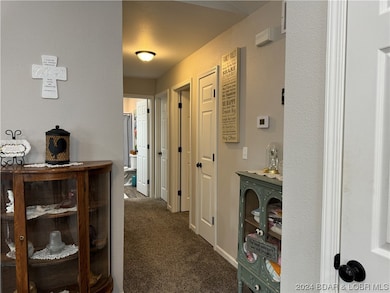 hallway to bedrooms