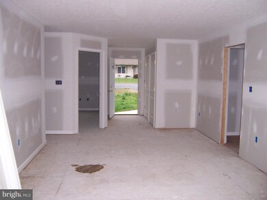 189 Larry Way, Bunker Hill, WV 25413 - photo 6