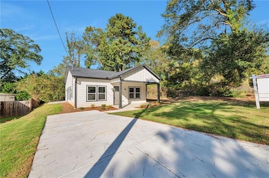 2698 Mango Cir NW, Atlanta, GA 30318 - photo 2