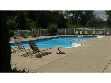 Swimming Pool/Hot Tub/Sauna.