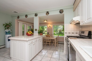 07_18ParkerRoad_177004_Kitchen_HiRes