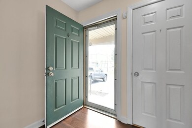 6-web-or-mls-5714-apricot-ln-unit-96d