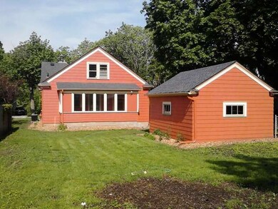 713 N Grove Ave, Elgin, IL 60120 - photo 5