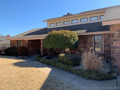 3100 Camelot Dr, Bartlesville, OK 74006 - photo 2