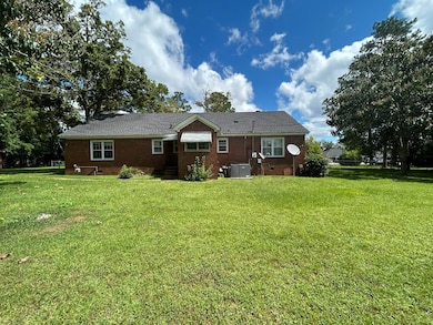 1130 Benjamin Ave, Albany, GA 31707 - photo 6