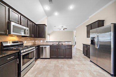 10914 Whistlers Cottage Ct, Houston, TX 77088 - photo 2