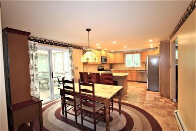 9 Laura Ln, Newton, NH 03858 - photo 2