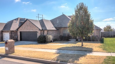 12712 NW 5th St, Yukon, OK 73099 - photo 3