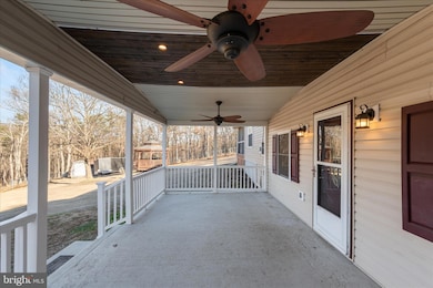 162 Twin Fox Ln, Berkeley Springs, WV 25411 - photo 4