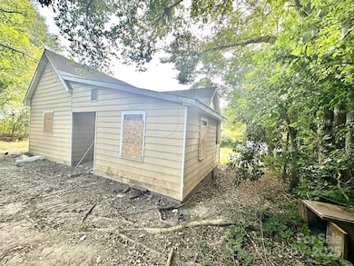 989 14th St, Lancaster, SC 29720 - photo 3