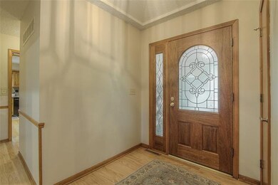 6308 Oakview St, Shawnee, KS 66216 - photo 6