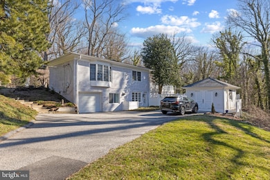 1001 Cloverlea Rd, Towson, MD 21204 - photo 4