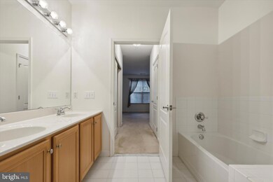 Grande at Riverview unit 3212, Conshohocken, PA 19428 - photo 7