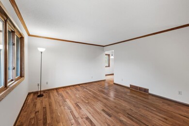 11809 Undercliff St NW, Coon Rapids, MN 55433 - photo 5