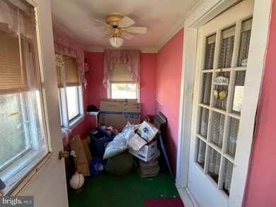 6231 Walnut Ave, Sykesville, MD 21784 - photo 4