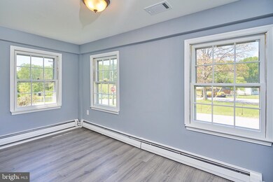 9081 Dumhart Rd, Laurel, MD 20723 - photo 6