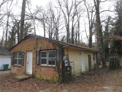 910 Winslow St, High Point, NC 27260 - photo 2