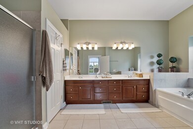 1650 Constitution Dr, Glenview, IL 60026 - photo 3