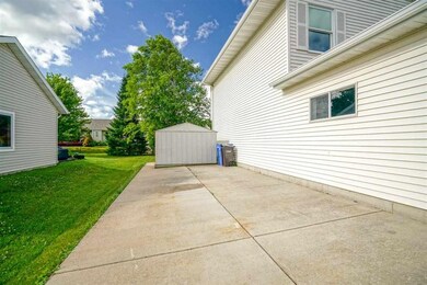 1138 S Perry Pkwy, Oregon, WI 53575 - photo 3