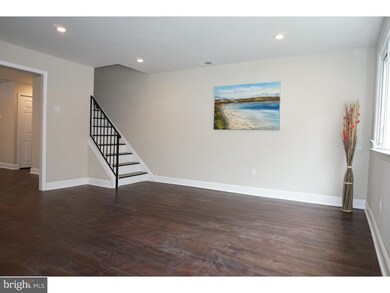 302 Glenwood Cir, Darby, PA 19023 - photo 2