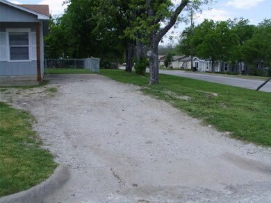 421 Lockwood St, Fort Worth, TX 76108 - photo 6