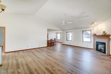 1401 Apache Trail, Wapakoneta, OH 45895 - photo 5