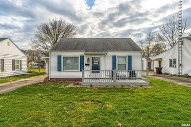 1629 Broadway St, Lincoln, IL 62656 - photo 4