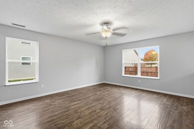 15143 Silvercharm Dr, Noblesville, IN 46060 - photo 7