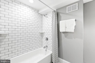 302 S Conkling St, Baltimore, MD 21224 - photo 7