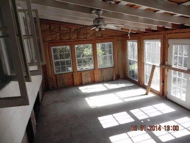 202 Miller back porch enclosed (3)