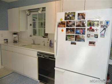 pretty White Kitchen
