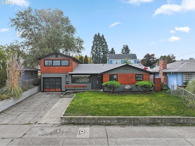 1520 E 9th St, the Dalles, OR 97058 - photo 2