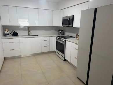 1720 SW 87th Ave, Miami, FL 33165 - photo 2