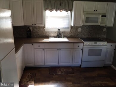 55 Main St, Bridgeport, NJ 08014 - photo 3