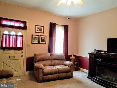31 E Locust St, Mechanicsburg, PA 17055 - photo 3