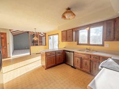 19 Cedar Gate Cir, Sugar Grove, IL 60554 - photo 6