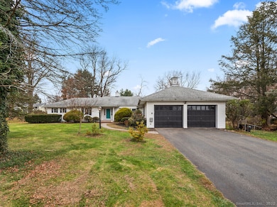 12 Haviland Rd, Bloomfield, CT 06002 - photo 2