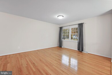 21536 Lynn Dr, Lexington Park, MD 20653 - photo 4
