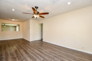 7737 Moline St, Houston, TX 77087 - photo 6