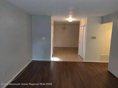R11 Avon Dr, East Windsor, NJ 08520 - photo 6