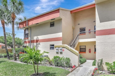 4165 Carambola Cir S unit 2162, Coconut Creek, FL 33066 - photo 3