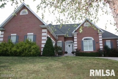 111 Williams Dr, Harrisburg, IL 62946 - photo 2